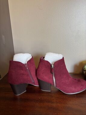 NEW Women’s Burgundy Suede Ankle Boots with Block Heel